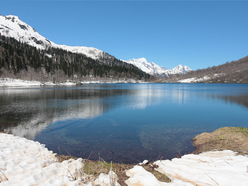 Озеро Кардывач зимой